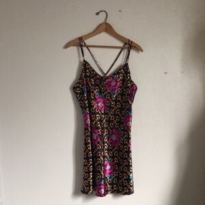 Vintage Floral Chain Print Strappy Slip